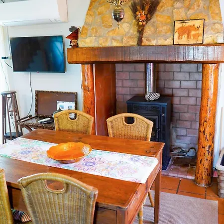 בית נופש Avo Bolachas House *